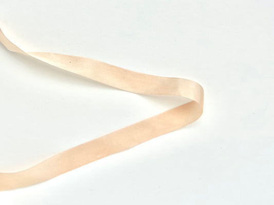 champagne silk necklace