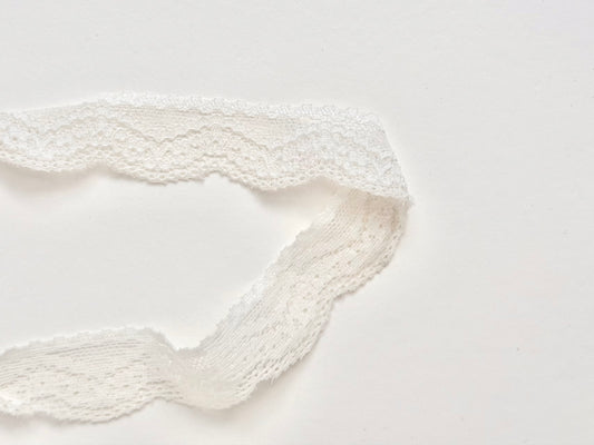 lace bloom necklace